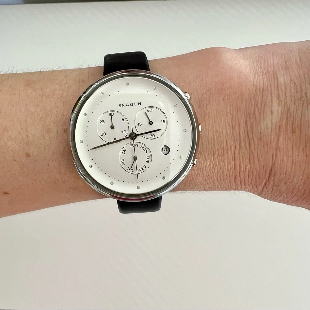 Skagen Women's Gitte Chronograph Black Leather Strap Watch - Picture 7 of 17